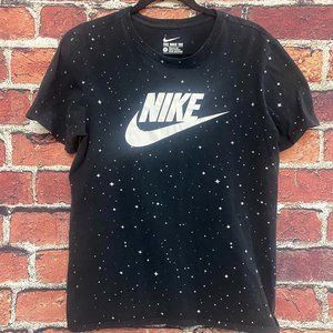 Nike Tee Shirt Adult Men Small S Black Athletic Cut Wear on Swoosh Logo Print